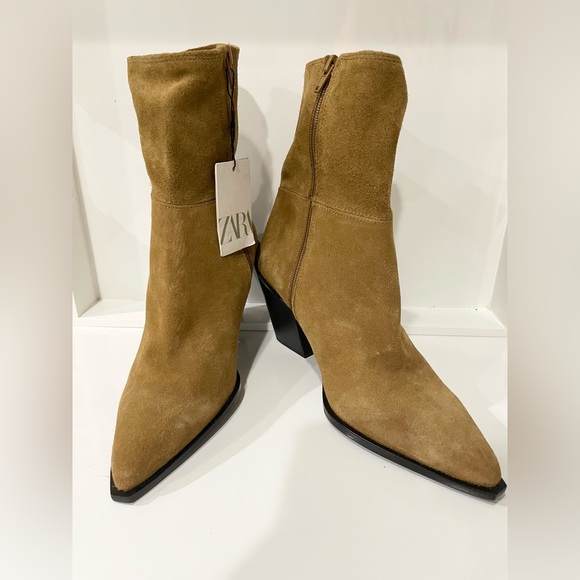 NWT Zara suede boots sz 38 tan/black org price $119+ - Picture 1 of 16